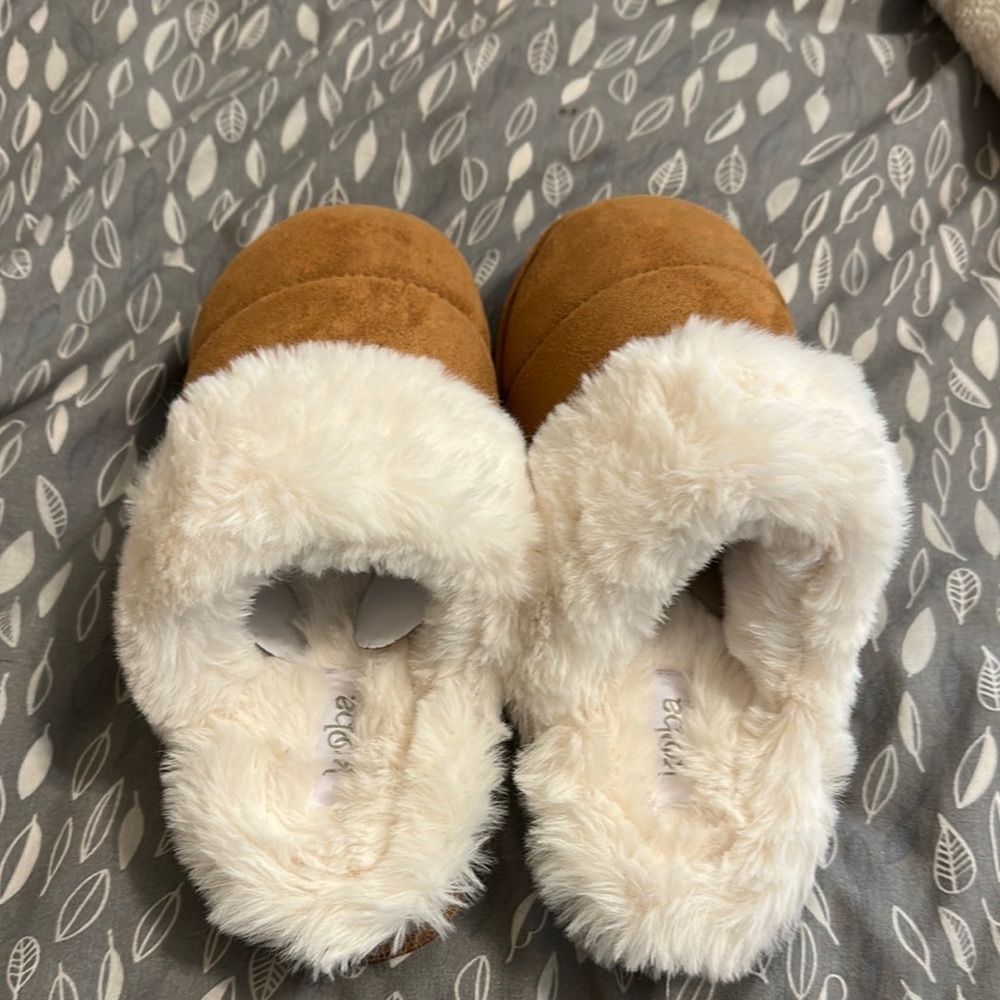 Brown Faux Fur Lined Slippers